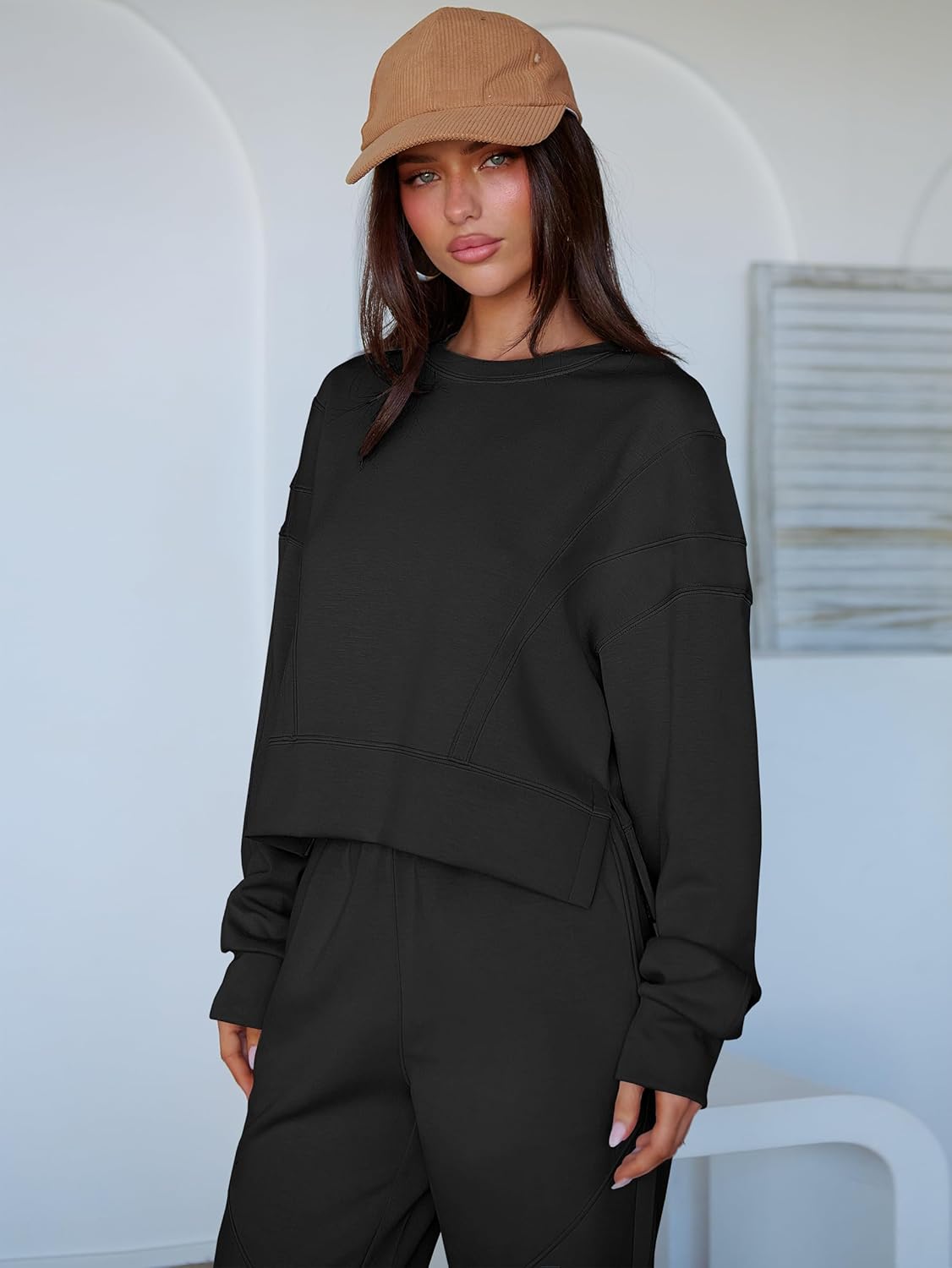 ANRABESS Womens 2 Piece Outfits Lounge Sets Cropped Sweatshirt Joggers Fashion Sweatsuit Sweat Set 2025 Winter Travel Outfits